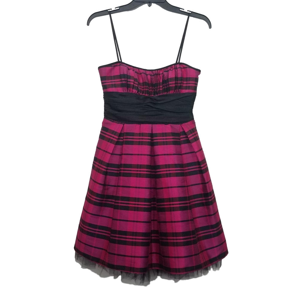 Morgan & Co. Plaid Semi-Formal Party Dress, 3/4